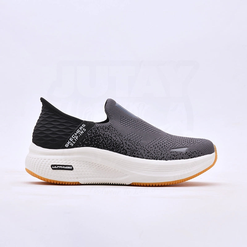 SKECHERS ULTRALIGHT DUSKY BLACK (015) –