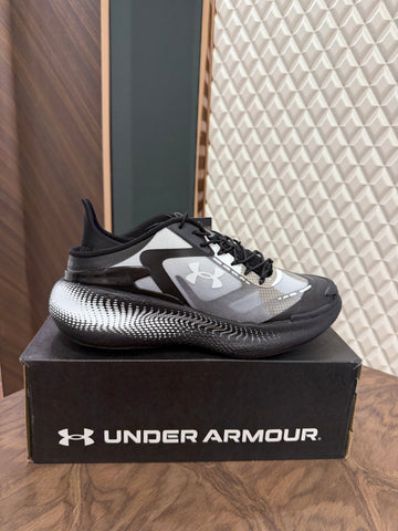 UA SLIPSPEED - BLACK WHITE