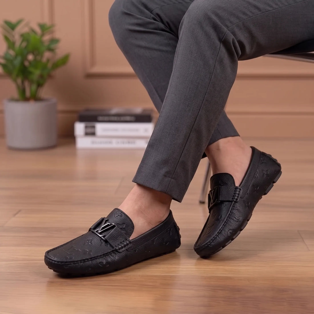 LOUI LEATHER LOAFER - BLACK (0166-13)