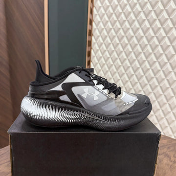 UA SLIPSPEED - BLACK WHITE