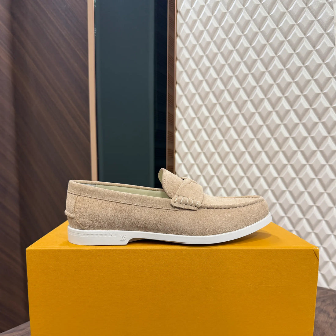 CROISE MAJOR LOAFER - BEIGE (REAL SUEDE)