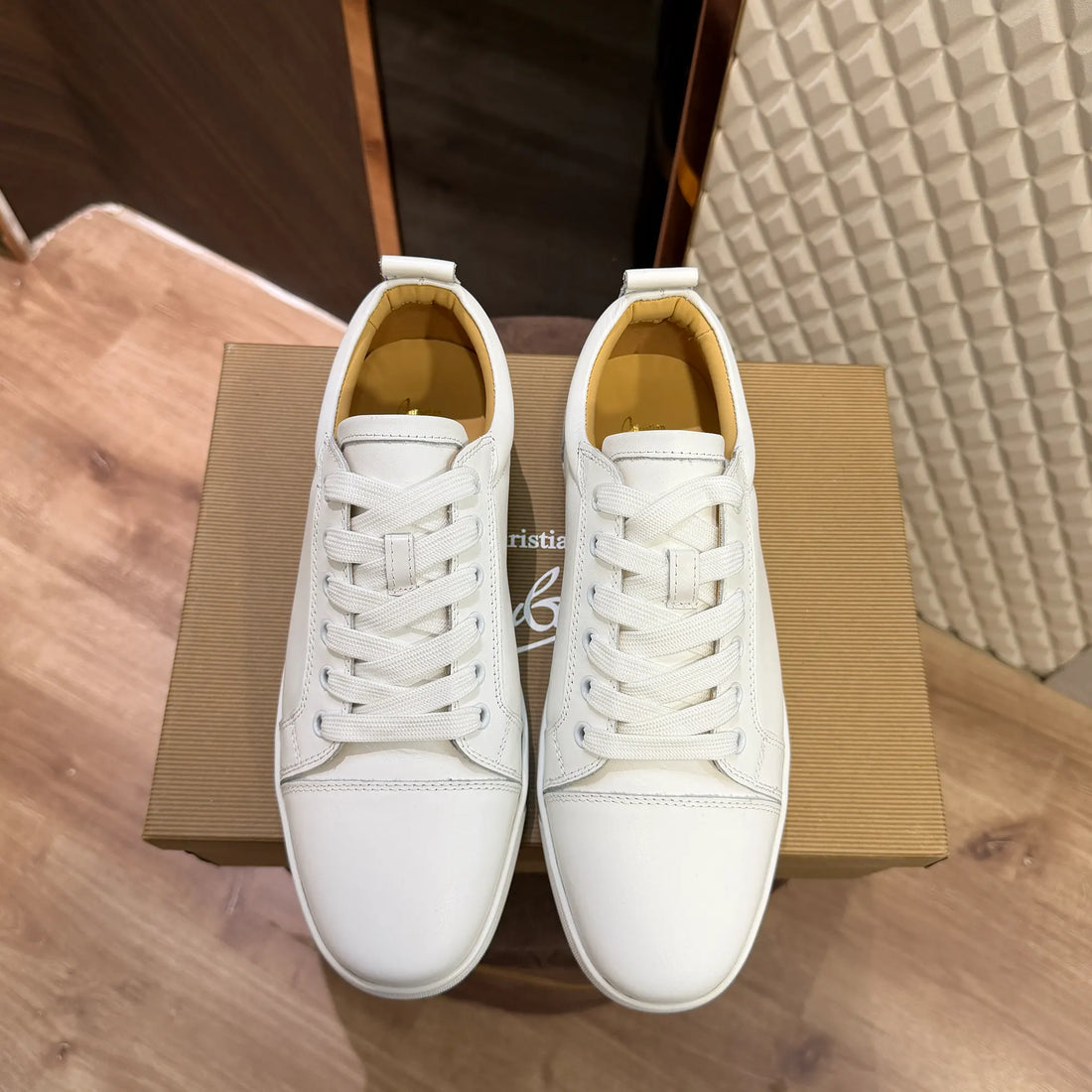 CHRIS LOB - ALL WHITE