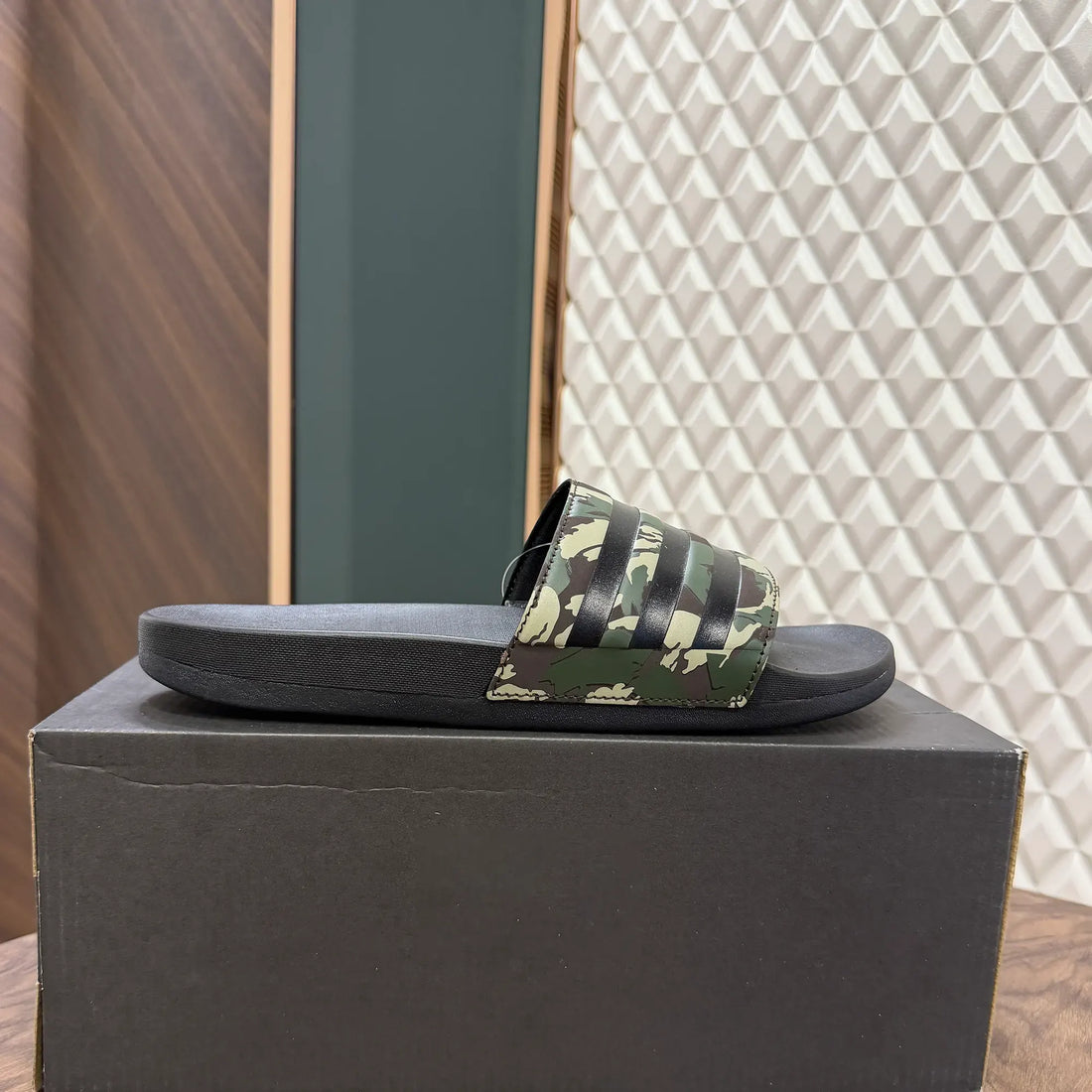 ADI STRIPES - CAMO GREEN (WITH BOX)