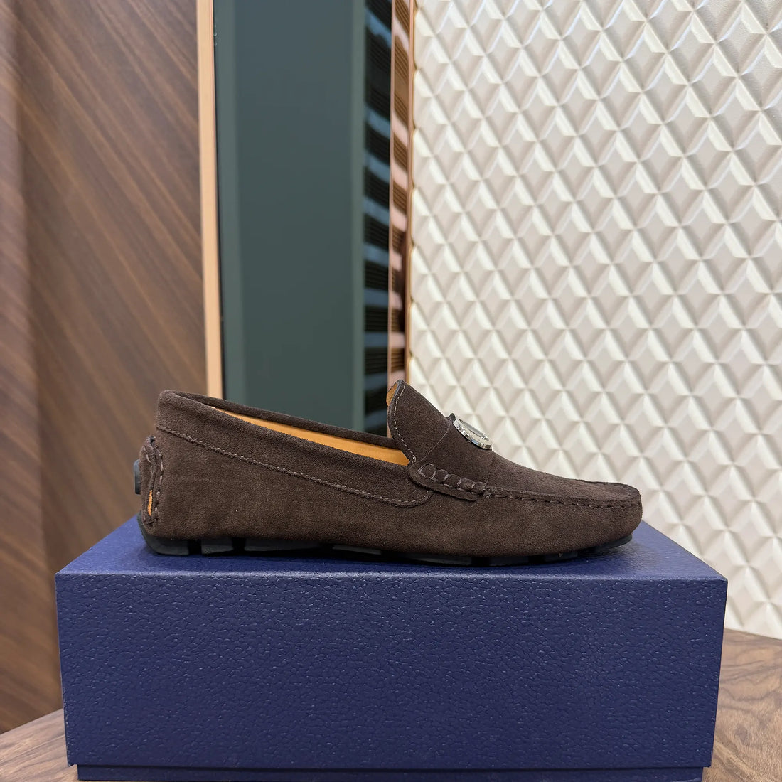 DIO SUEDE LOAFER - BROWN (002)
