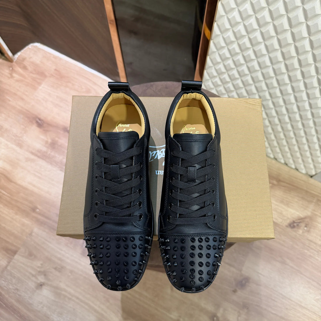 CHRIS LOB SPIKES - BLACK