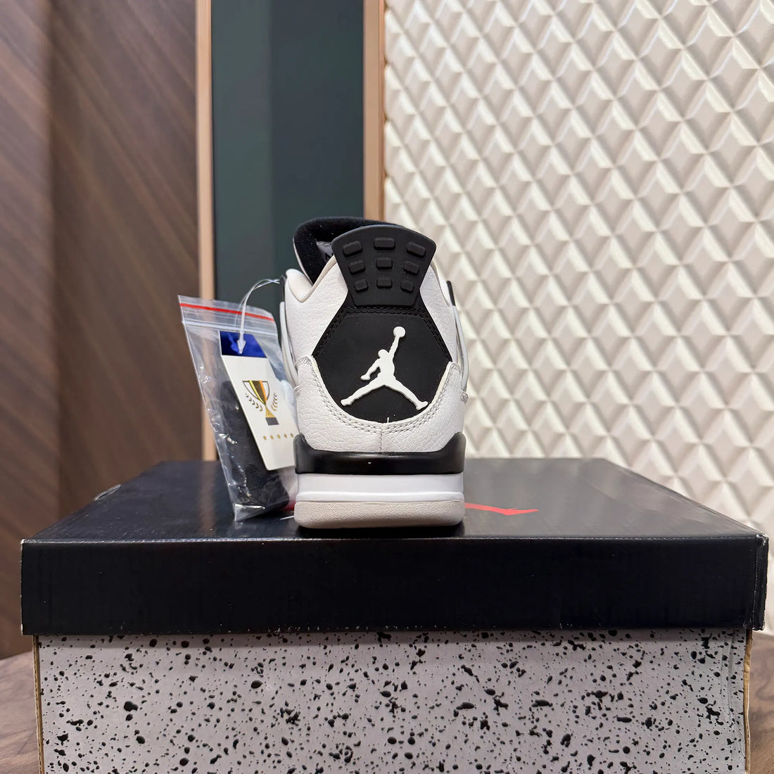 AJ IV - MILITARY BLACK (DOT PERFECT)