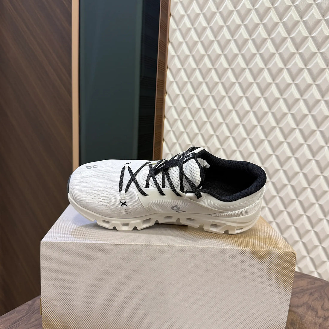 ON CLOUD X 5 - WHITE BLACK