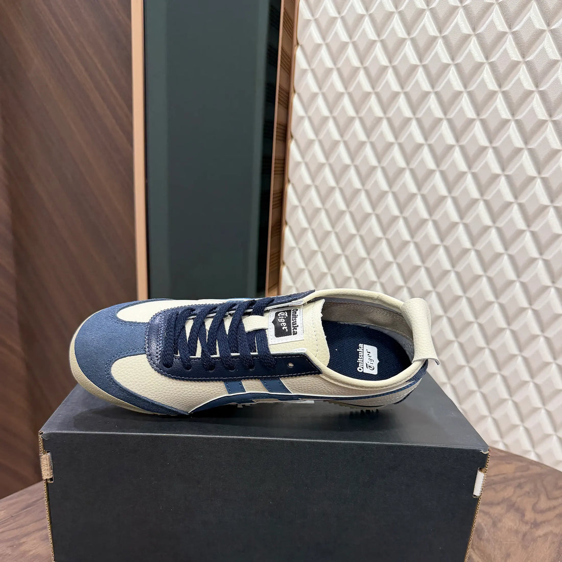 ONITSUKA TIGER MEXICO 66 - CREAM GREY FLOSS