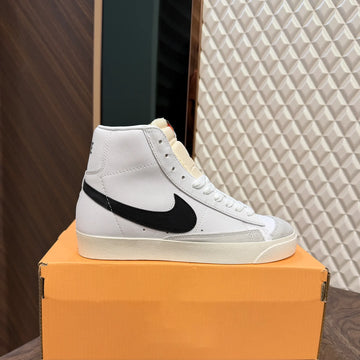 BLAZER MIDS - VINTAGE
