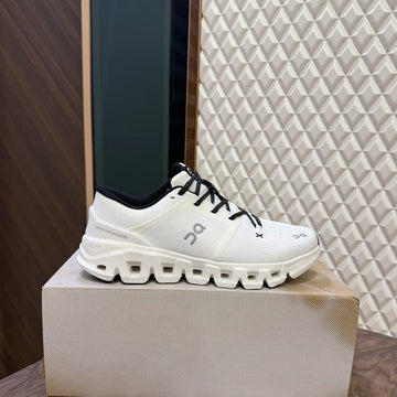 ON CLOUD X 5 - WHITE BLACK