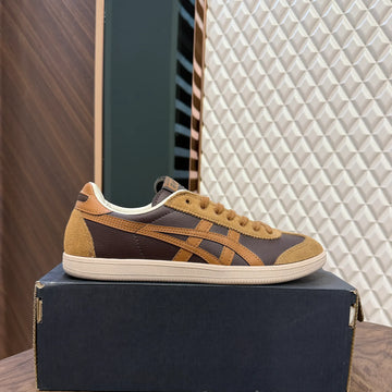 ONITSUKA TIGER TOKUTEN - DARK BROWN