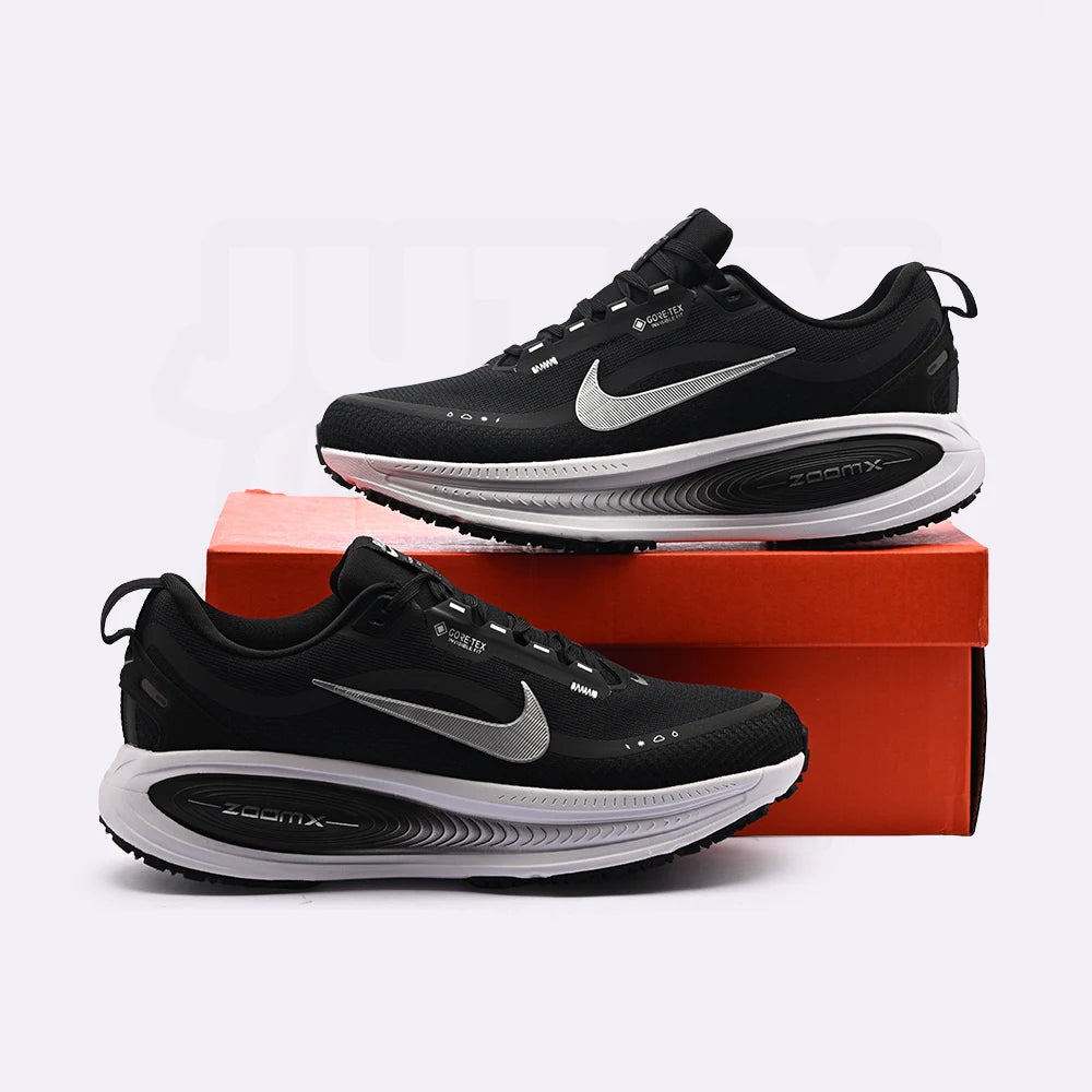 VOMERO 18 WP - BLACK METALLIC