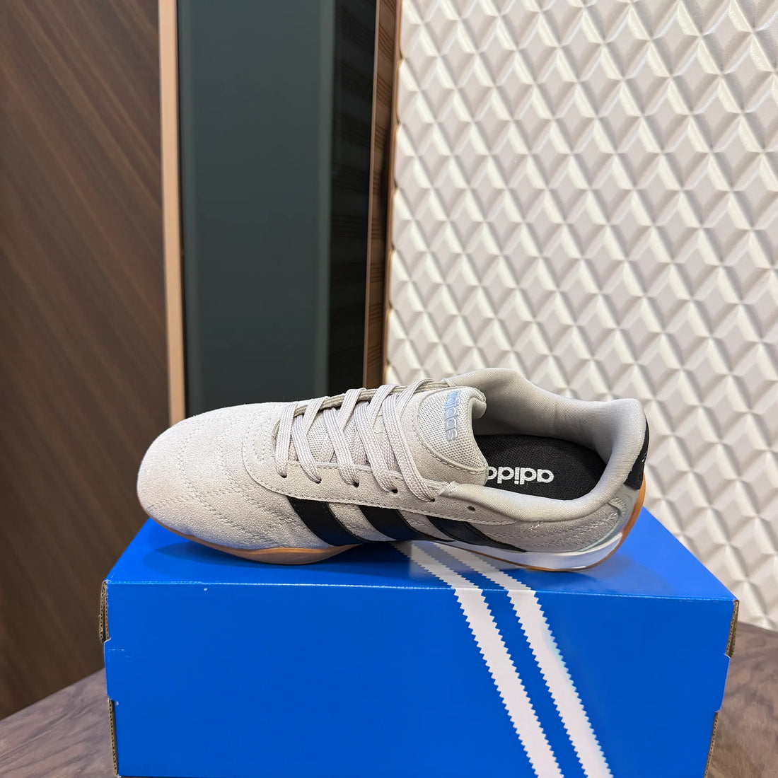 ADI GROUNDPULSE  - BEIGE (SUEDE)