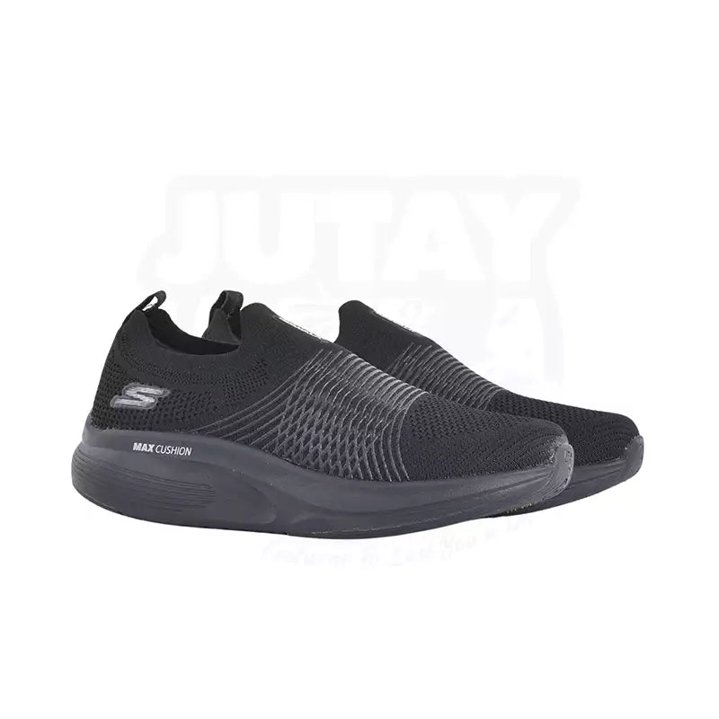 SKECHER MAX CUSHION  - ALL BLACK