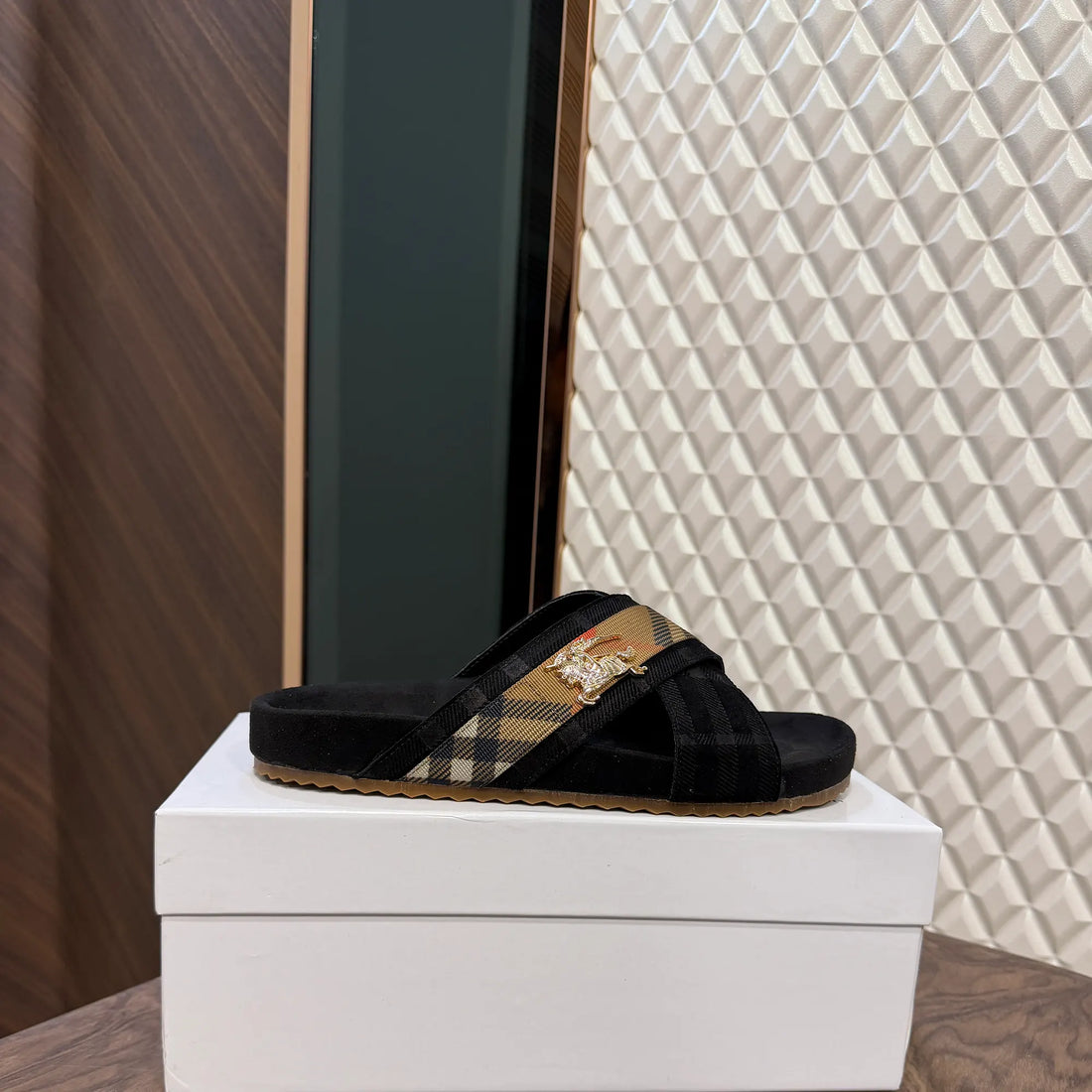 BURR CHECKED SLIDE - BLACK (SUEDE)