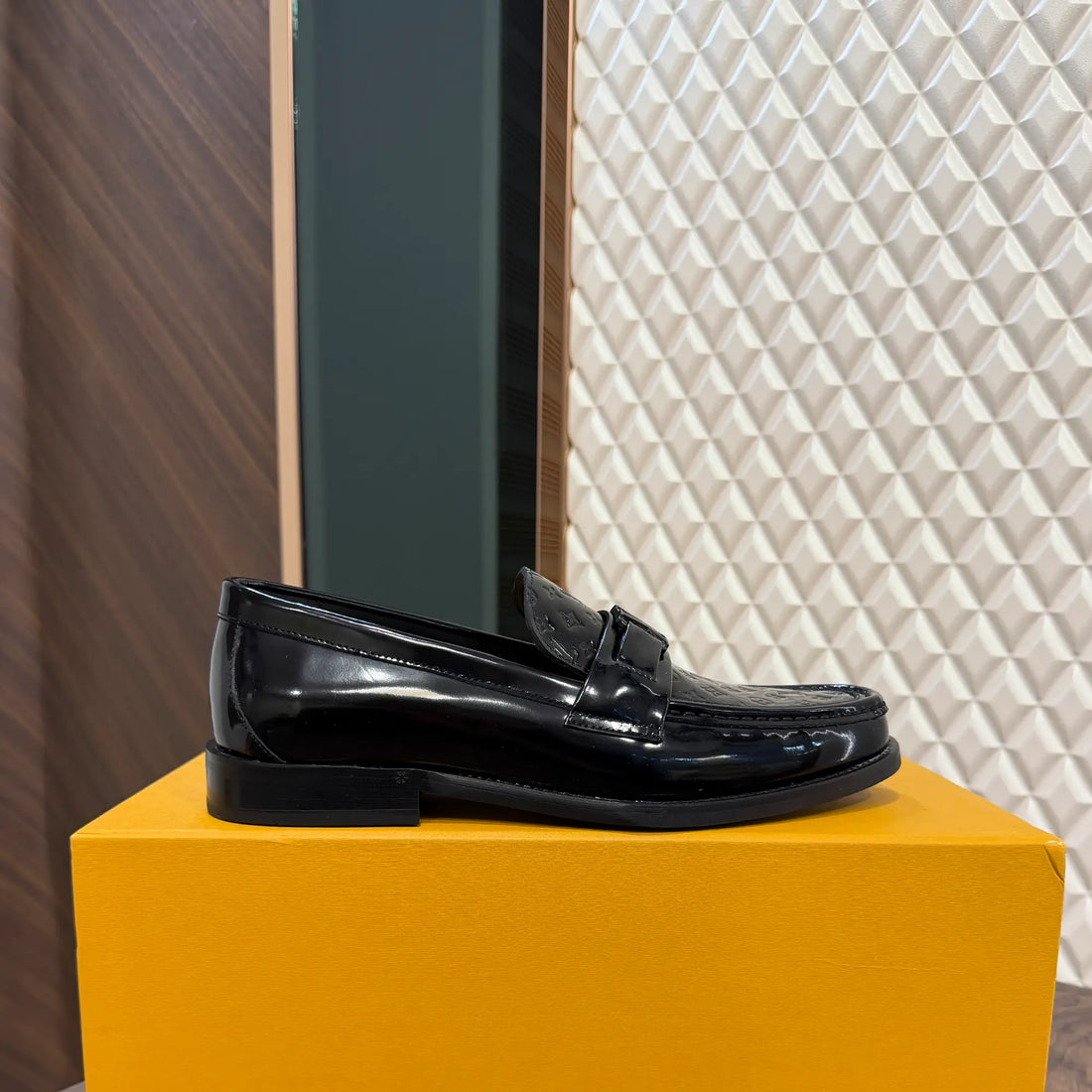 LOUI MAJOR LOAFER - GLOSSY BLACK EMBOSSED (SA054)