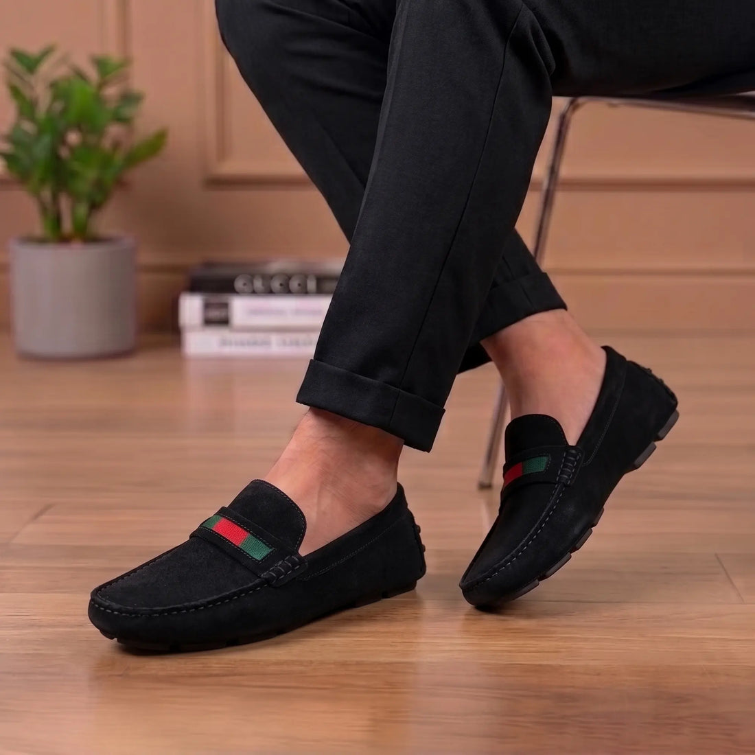 GUCC SUEDE LOAFER - BLACK (G004)