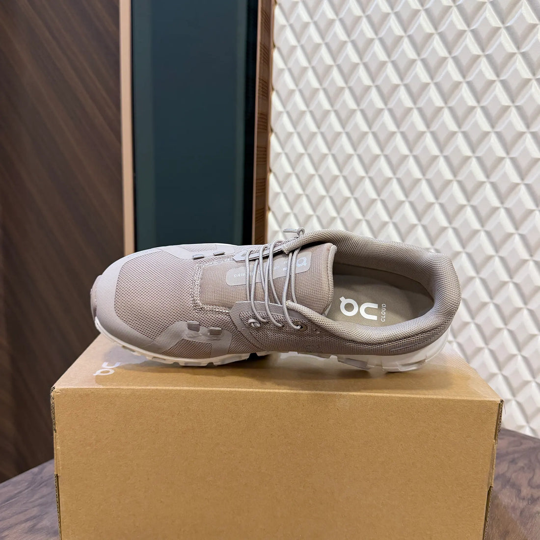 ON CLOUD 6 - BEIGE