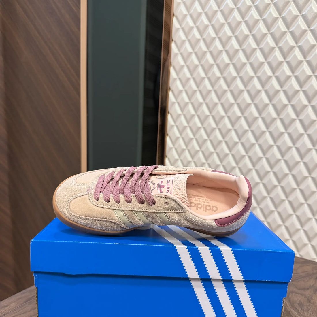 GAZELLE - WONDER QUARTZ PINK