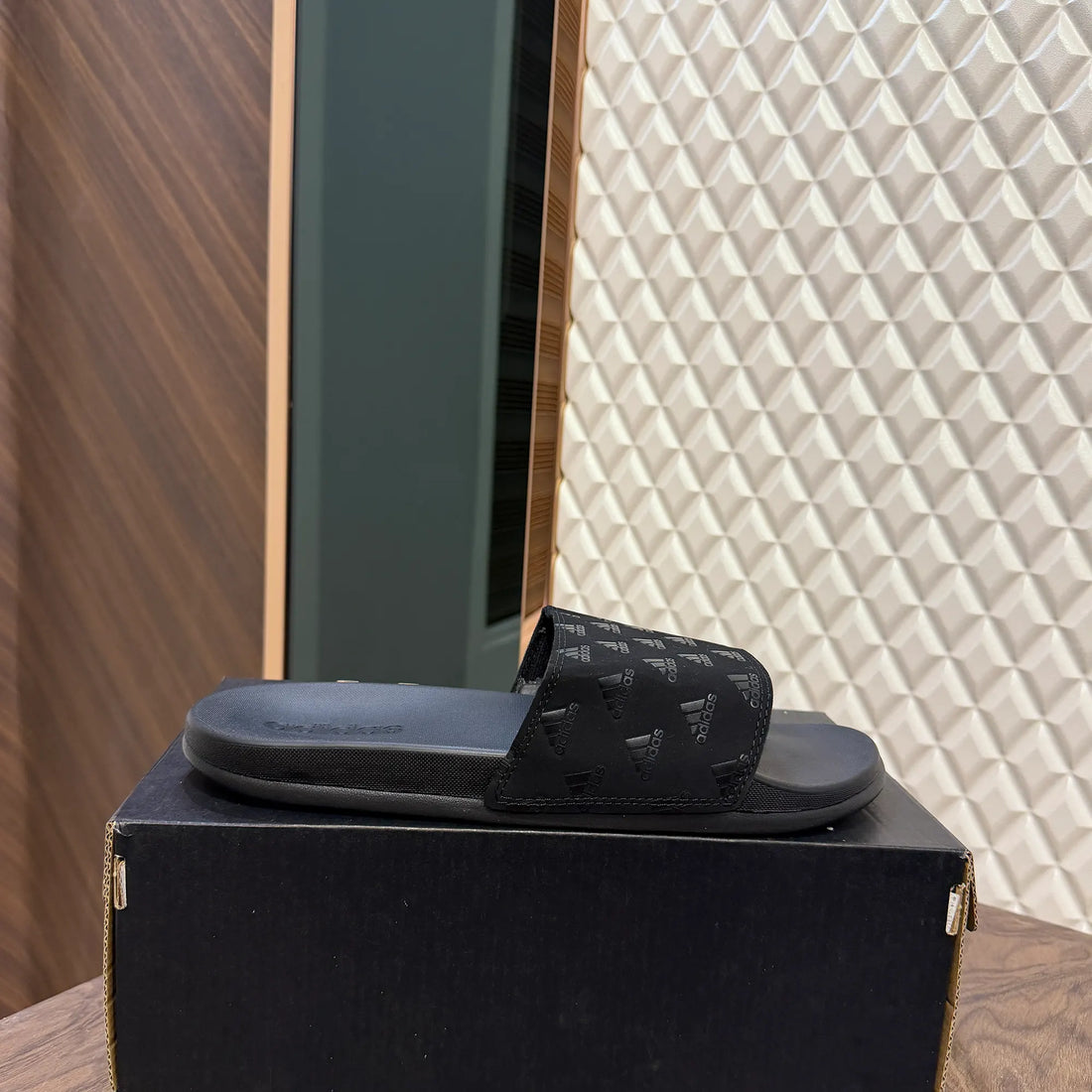 CLOUDFOAM SLIDES - ALL LOGO BLACK