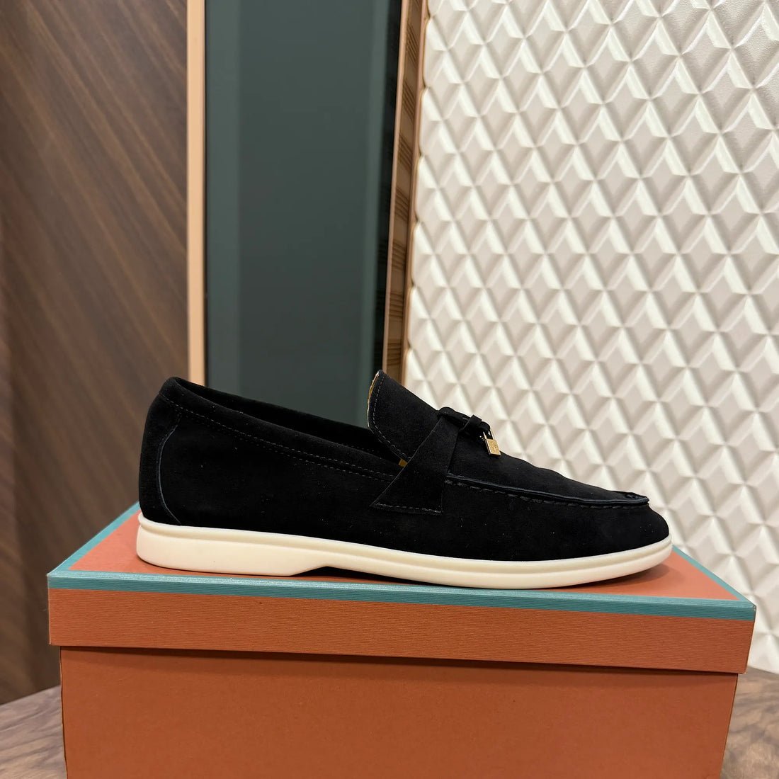 LP LOAFER CHARMS - BLACK ( REAL SUEDE )