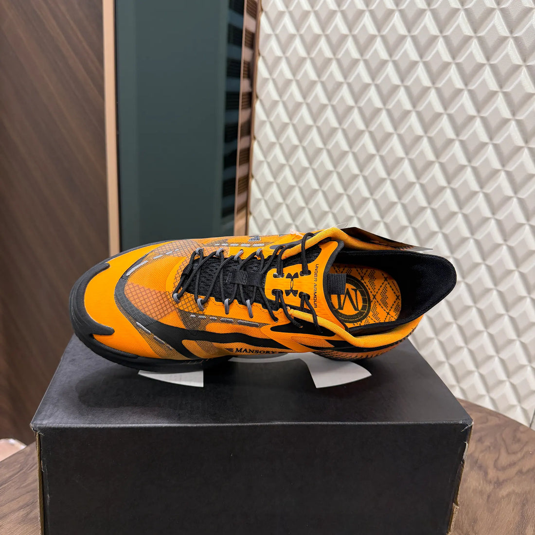UA SLIPSPEED X MANSORY - SQUAD ORANGE BLACK