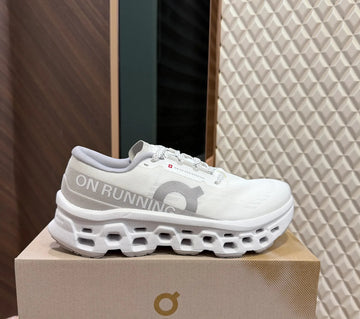 ON CLOUD MONSTER 3 - WHITE