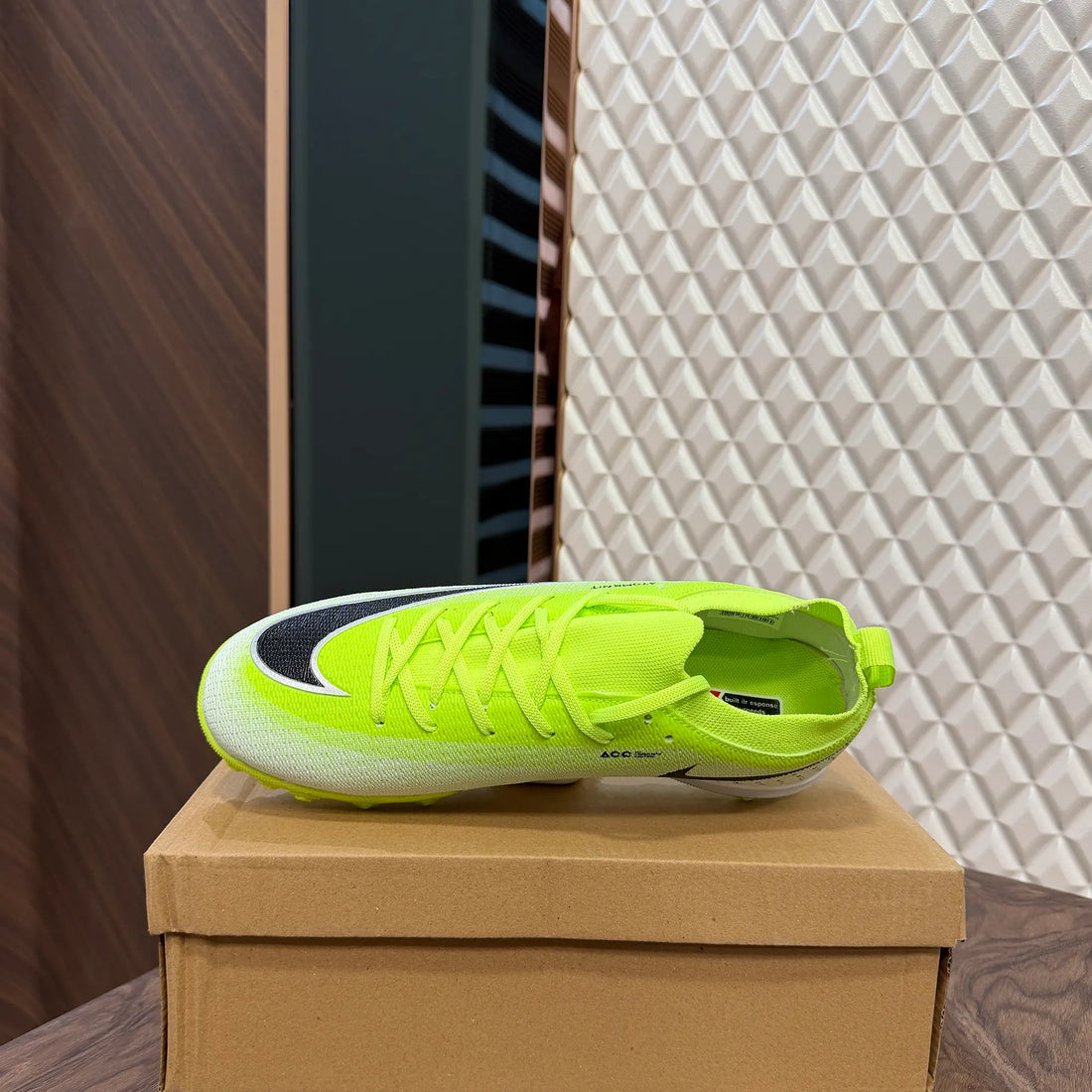 MERCURIAL VAPOR TURF - NEON VOLT