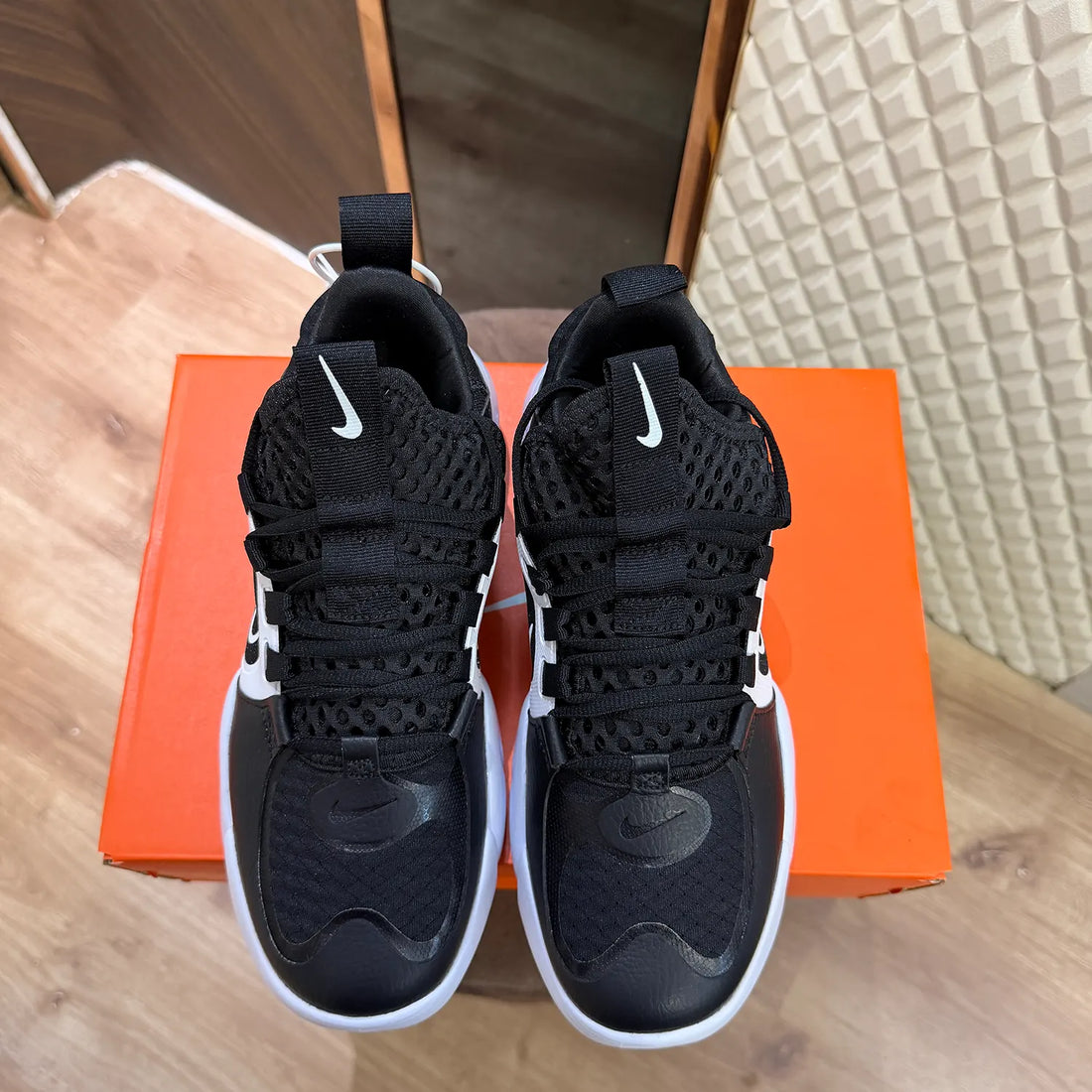 ALFA SAVAGE - BLACK WHITE