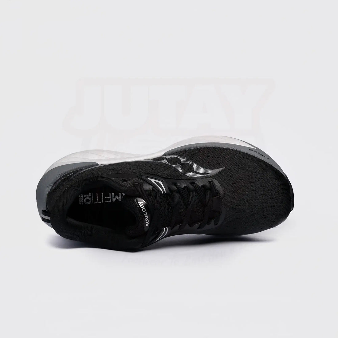 SAUCONY TRIUMPH 22 - BLACK