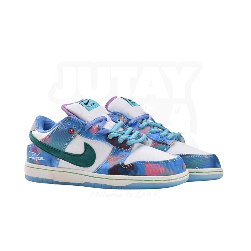 DUNK LOW - FUTURA LABORATORIES