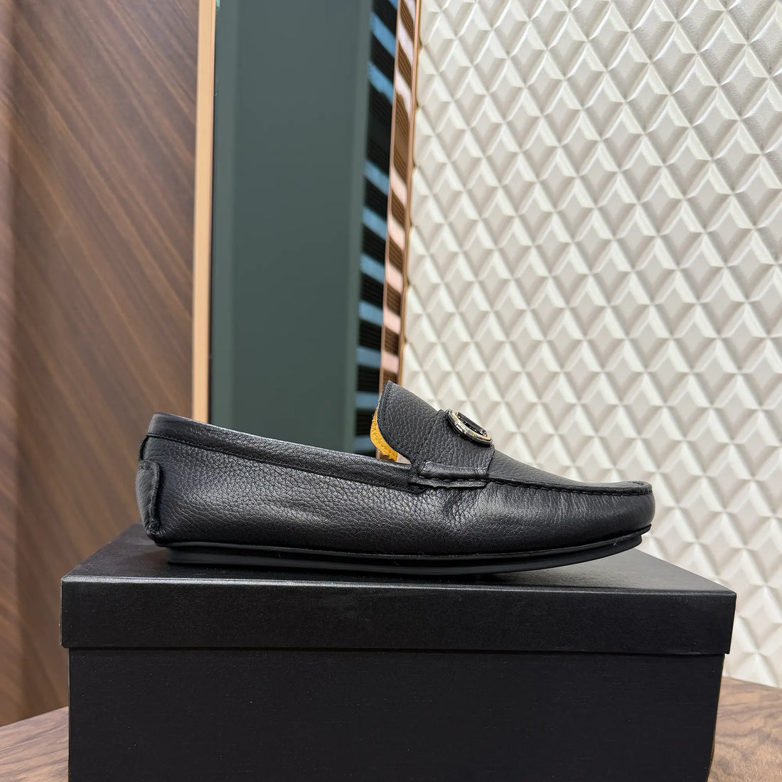 BLM LEATHER LOAFER - BLACK (SA059)
