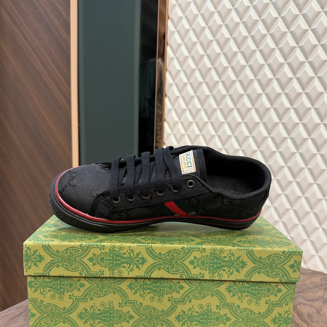 GUCC TENNIS SNEAKER - BLACK