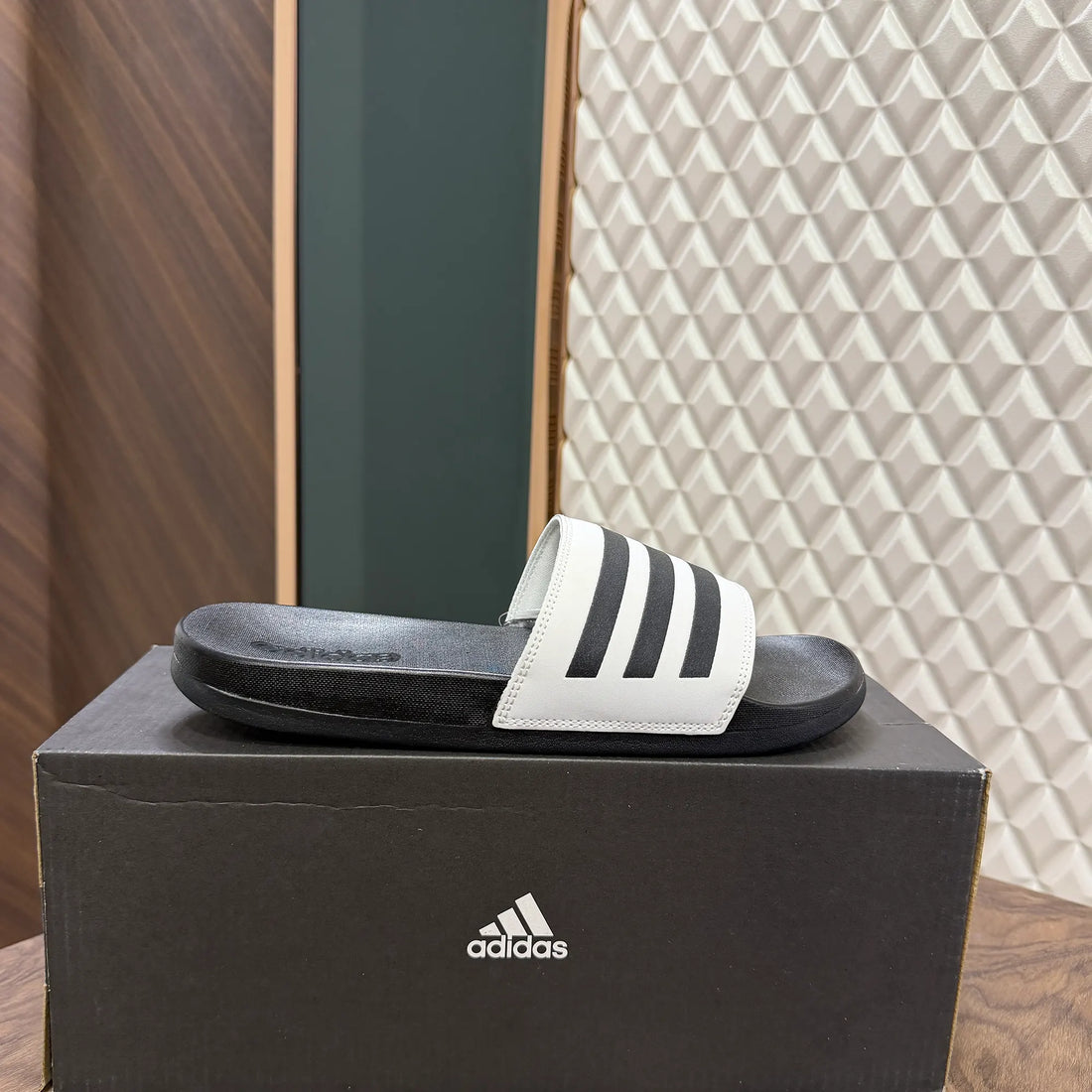 ADI STRIPES - WHITE BLACK (WITH BOX)