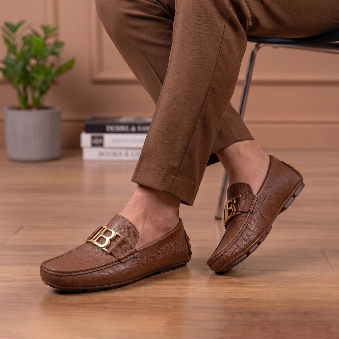 BALM LEATHER LOAFER - BROWN (SA012)