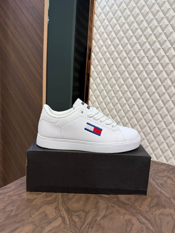 TOMMY SNEAKER - WHITE (SIGNATURE)