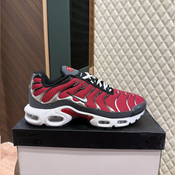 AIRMAX PLUS TN - TEAM RED