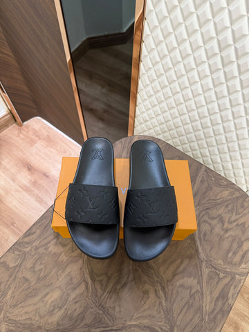 LOUI HIGH QUALITY - BLACK EMBOSSED