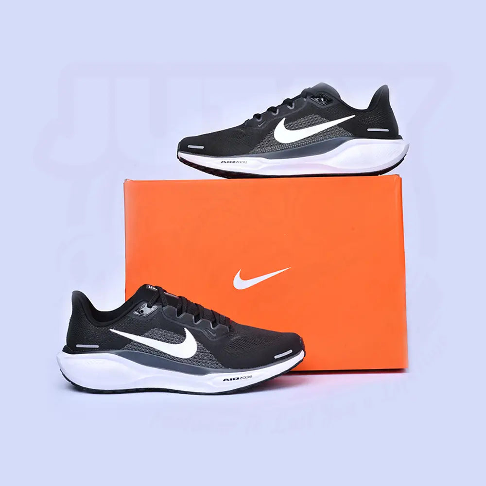 PEGASUS 41 - BLACK WHITE STRIPES