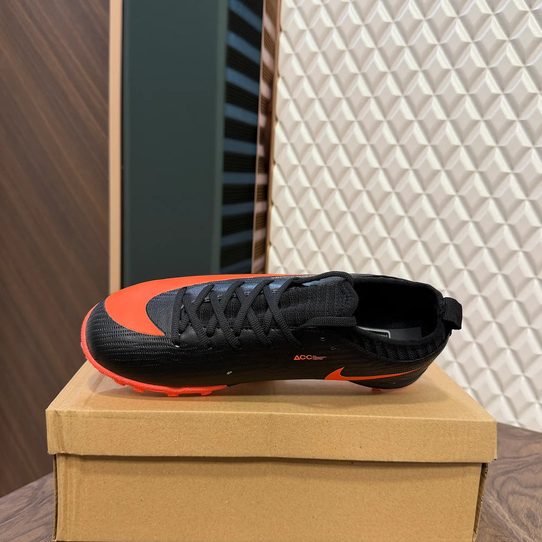 SUPERFLY 11 (TF) - BRIGHT ORANGE
