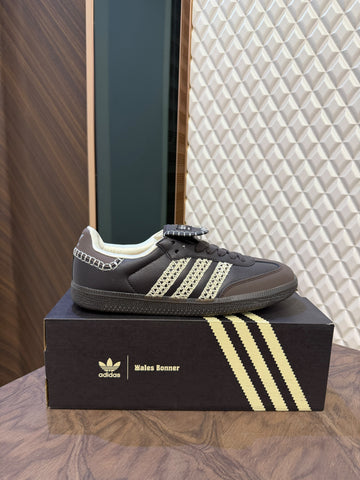 SAMBA WALES B - CORE BLACK