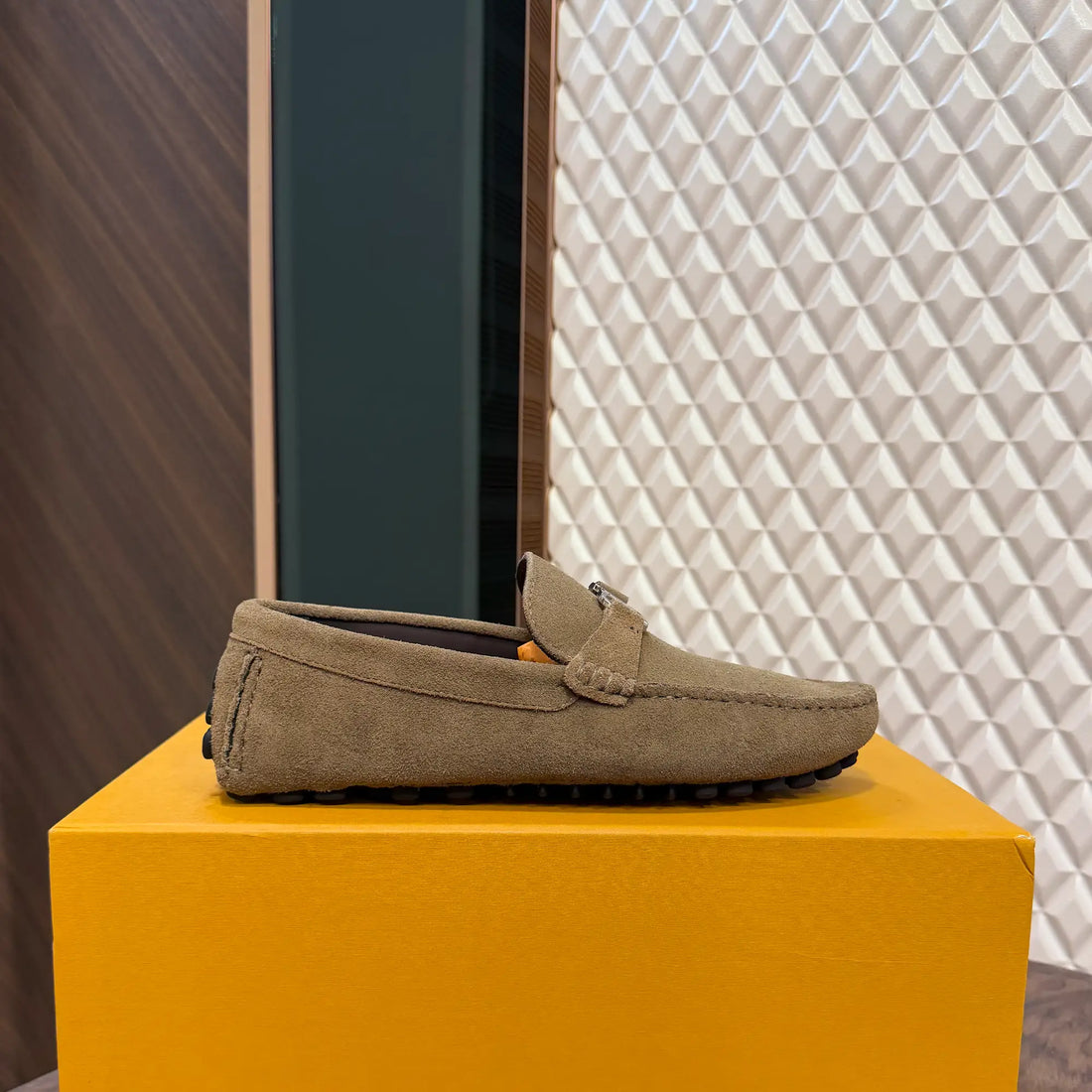 LOUI LEATHER LOAFER - BEIGE (SUEDE) (ND5215)