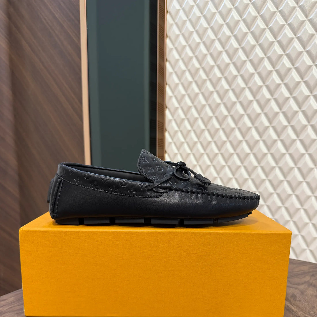 LOUI LEATHER LOAFER - EMBOSSED BLACK (1909-8)