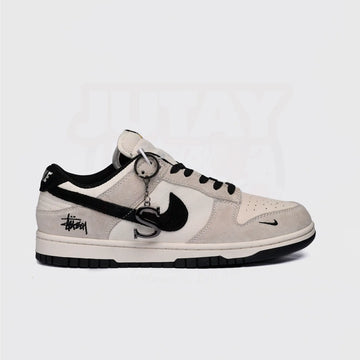 DUNK LOW - STUSSY BLACK SWOOSH