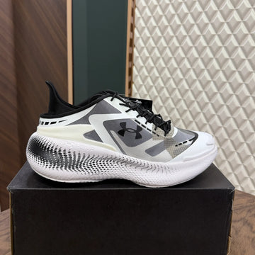 UA SLIPSPEED - WHITE BLACK