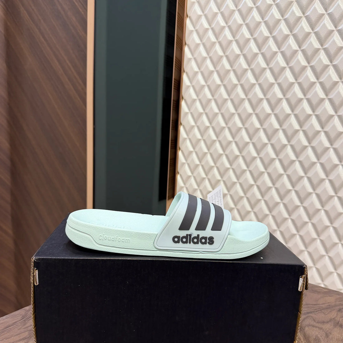 ADI SHOWER SLIDE - MINT GREEN