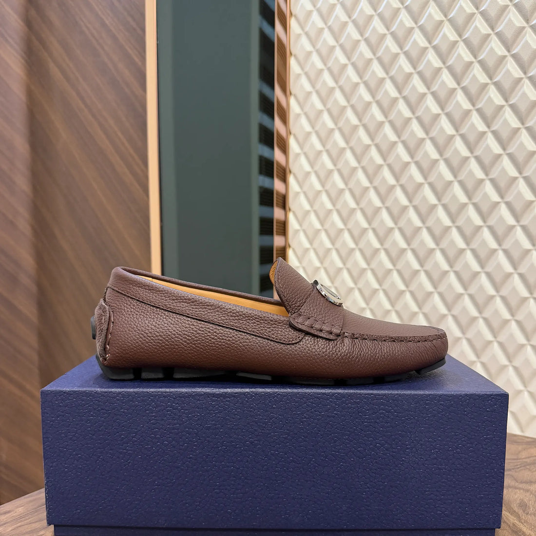 DIO LEATHER LOAFER - BROWN (005)