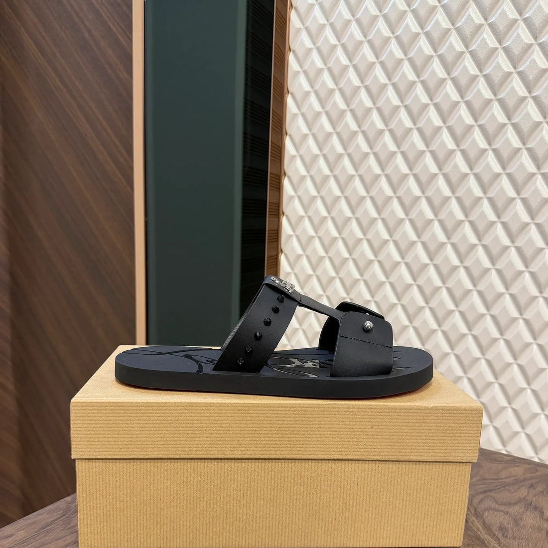 CHRIS LOB ZAKOUSKI SLIDE - BLACK (SPIKES)