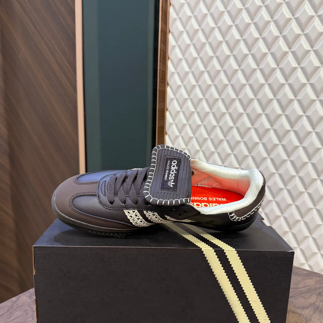 SAMBA WALES B - CORE BLACK