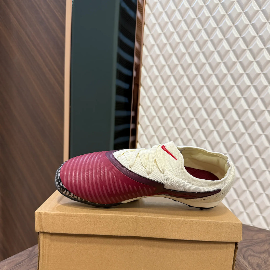 PHANTOM 6 - BURGUNDY CRUSH (TF)
